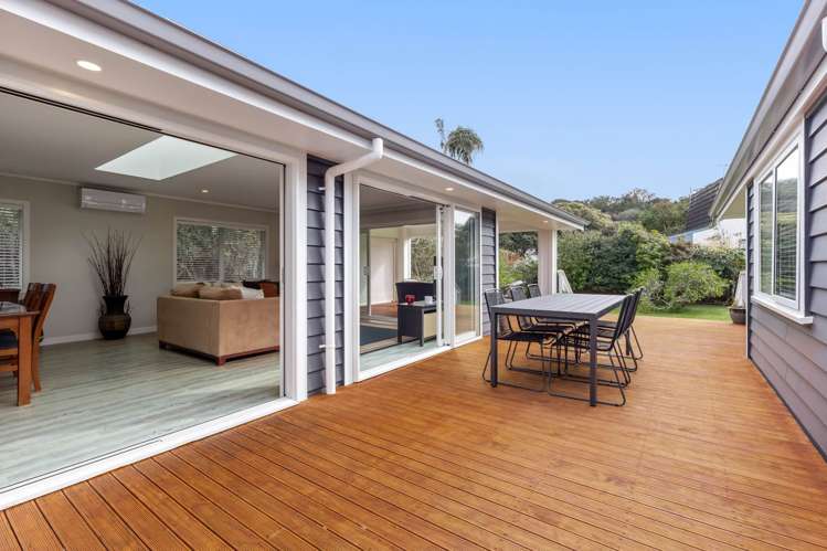 53 Arkles Strand Arkles Bay_4