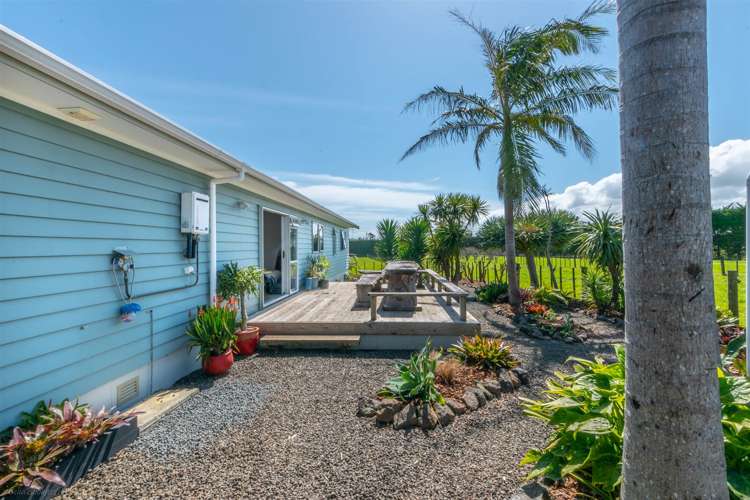 75 Brass Road Ahipara_18