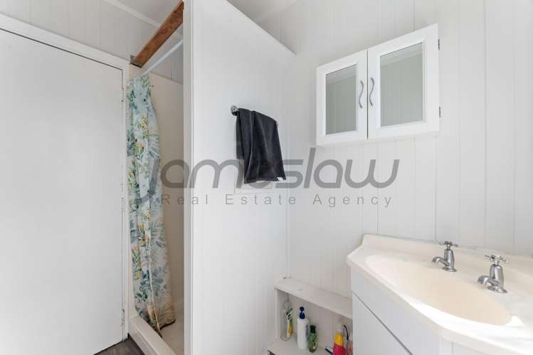 44 Chippendale Crescent Birkdale_4