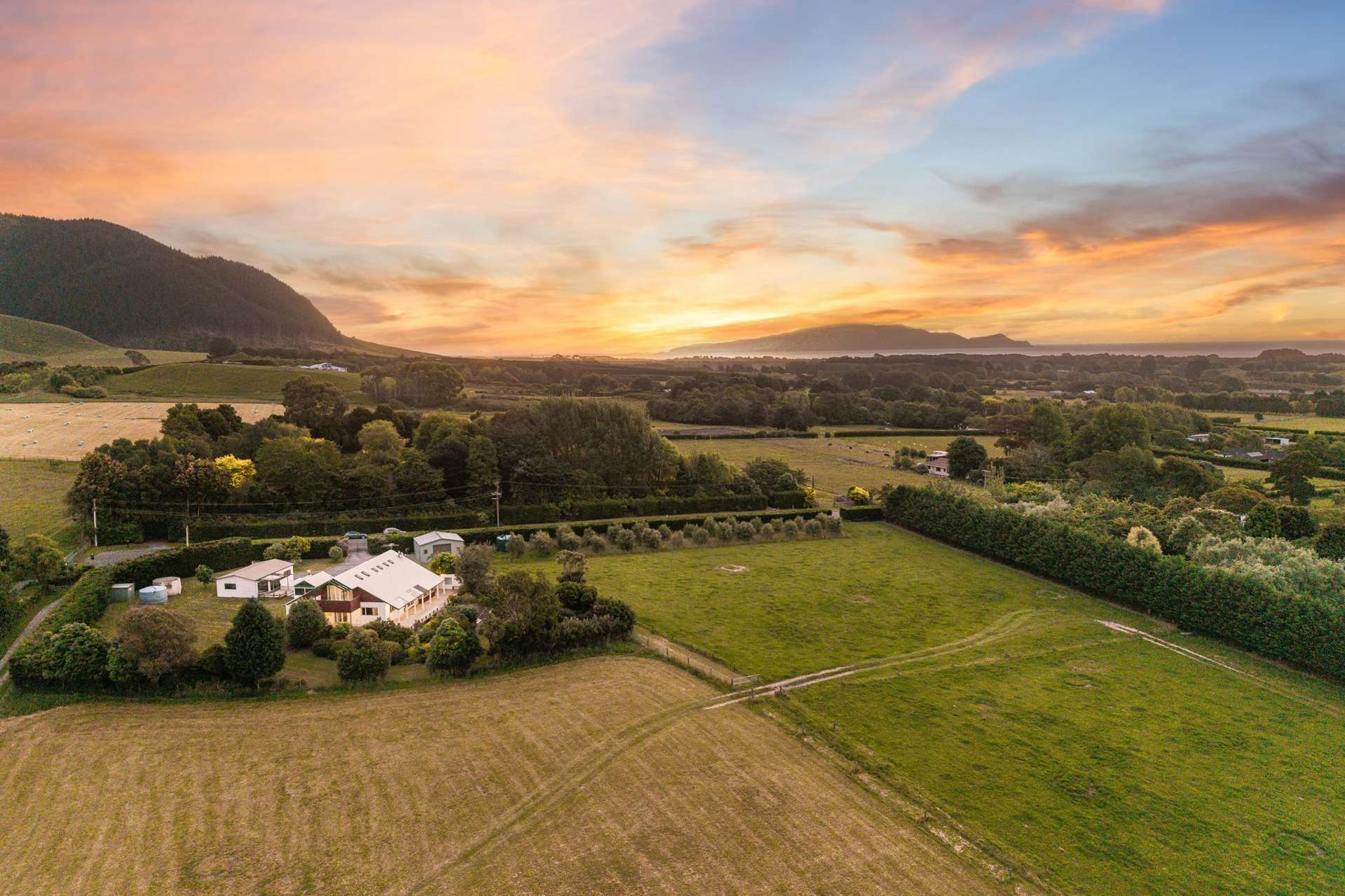 45 Best Road Te Horo_0