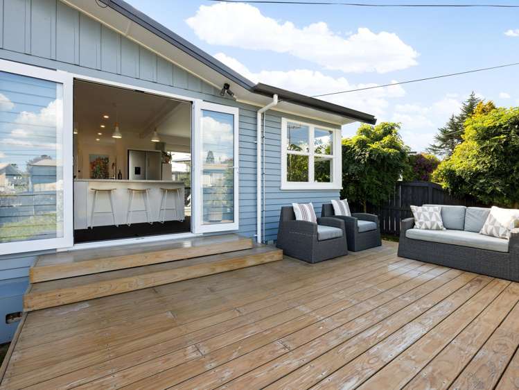 14 Manapouri Place Glenview_6
