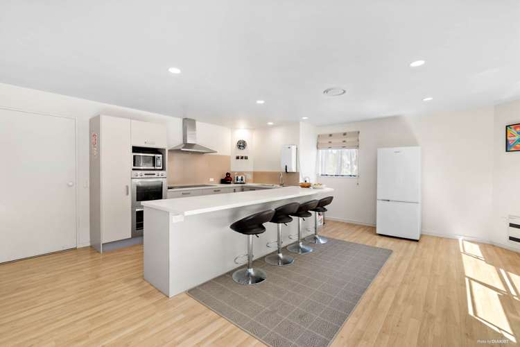 73 Cliff Road Torbay_10