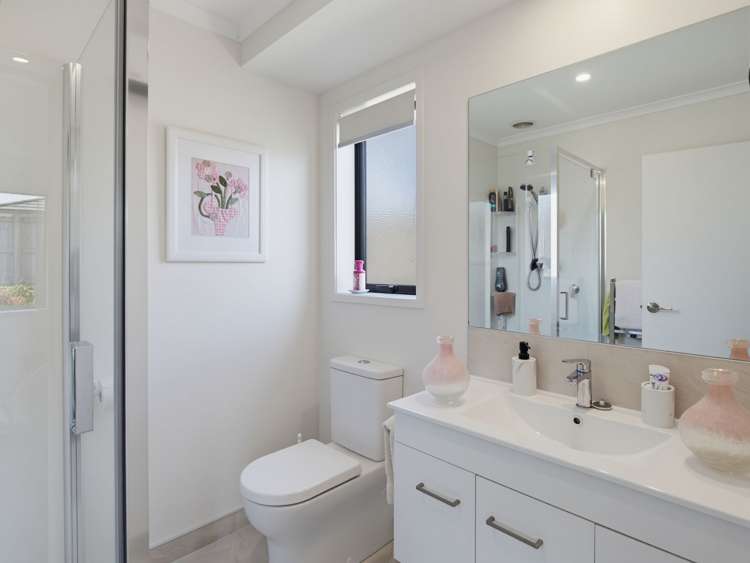 8 Sycamore Drive Te Kamo_20