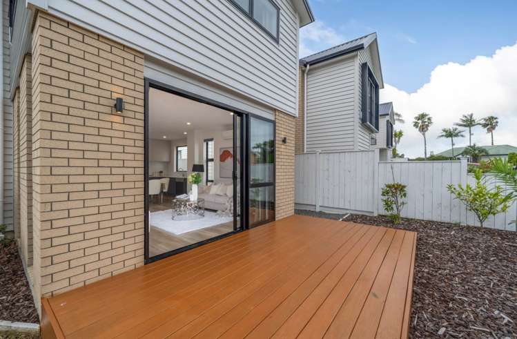 10 Bronte Place Somerville_16