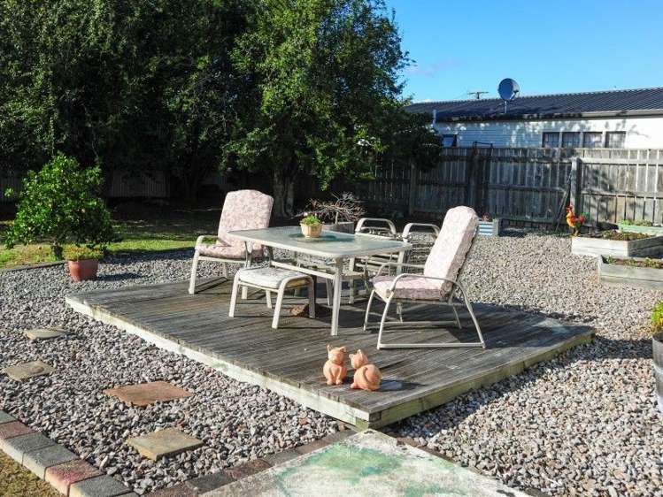 8 Russell Street Otane_11