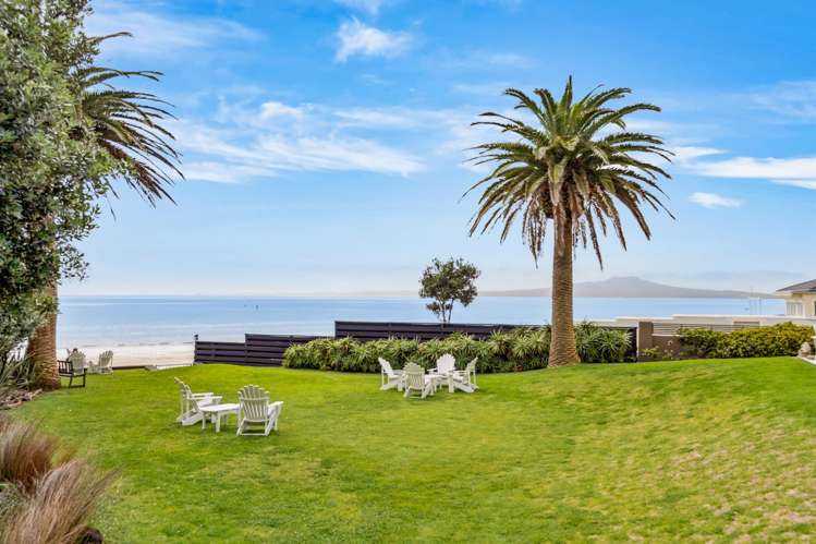 13/64 Milford Road Milford_17