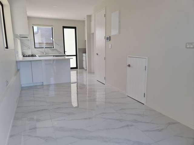 2/532 Glenfield Road Glenfield_3