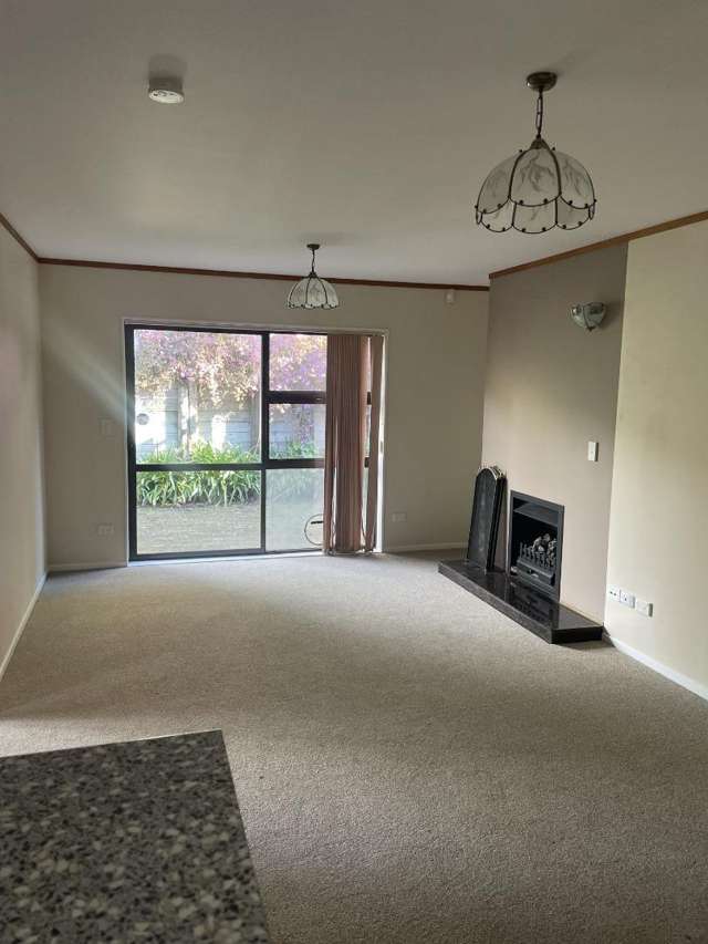 8A Kirkdale Place 1736_1