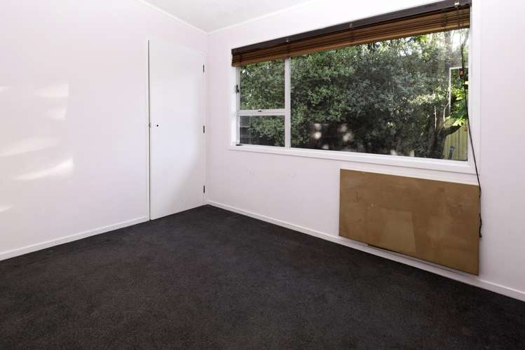 14 Charles Dickens Drive Mellons Bay_14