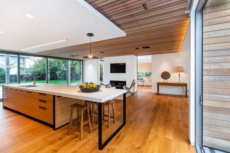 23 Desmond Street Merivale_12