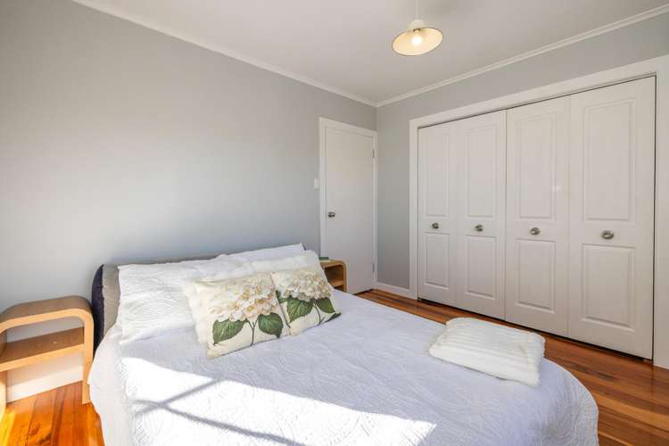 22 Marama Avenue Surfdale_12