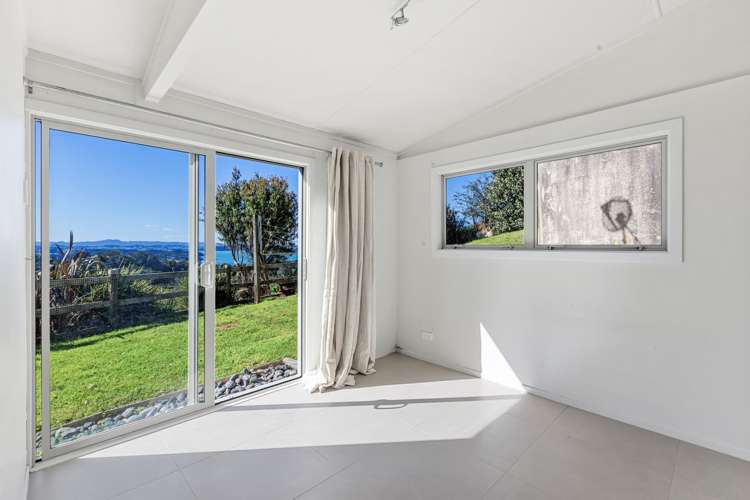 11 Ngarewa Drive Mahurangi West_11