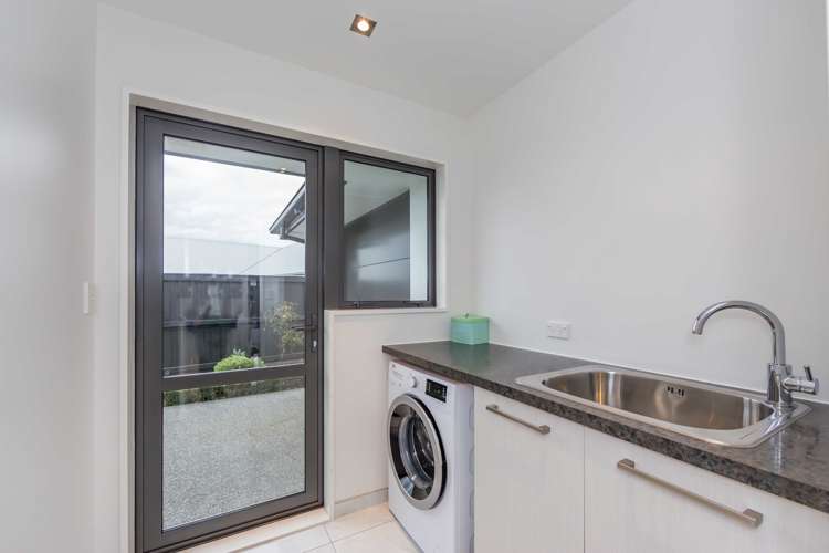 6 Coutts Lane West Melton_16