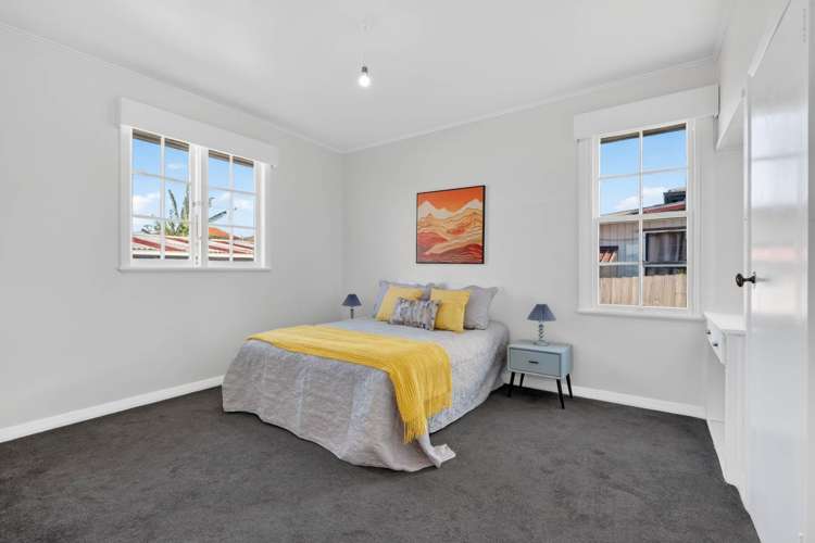 24 Henwood Road Mangere East_13