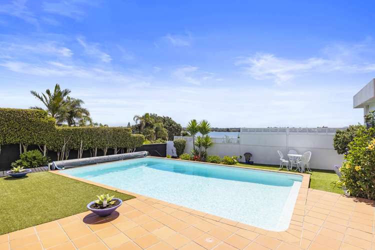 100 Bramley Drive Farm Cove_23