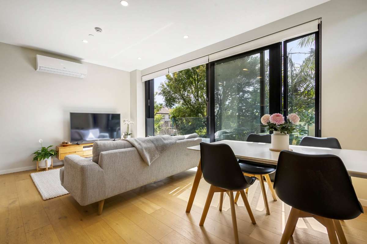 9/236 Kepa Road_0