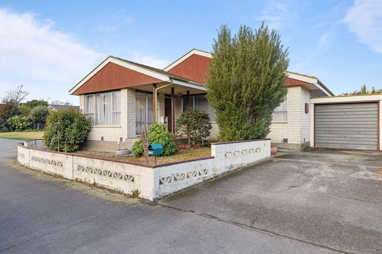 1/98A Lake Terrace Road Burwood_0