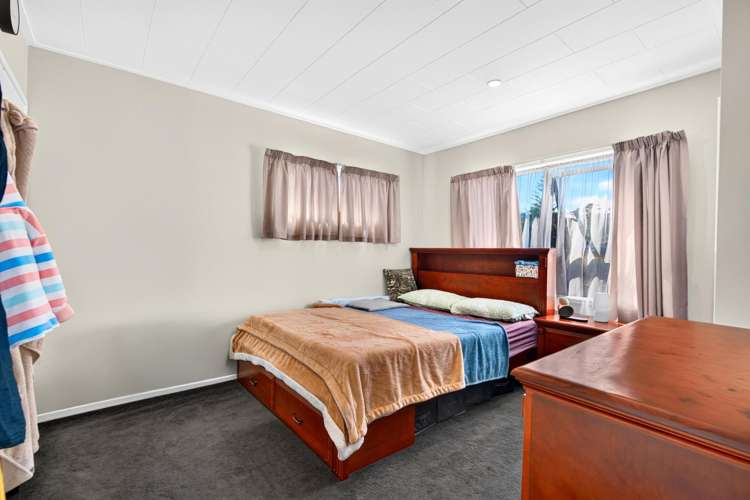 3 Huruhuru Road Massey_10