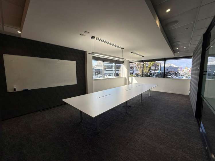 1 Broadway Newmarket_5