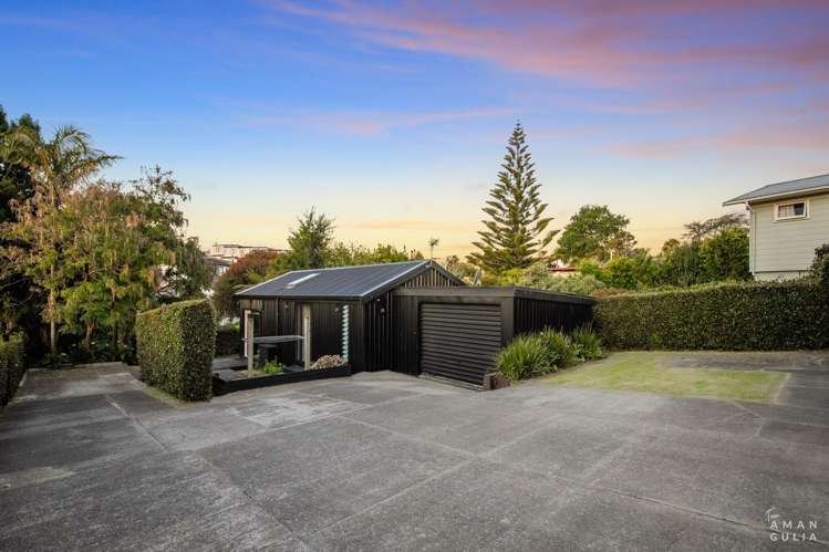 27 Amberley Avenue Te Atatu South_24