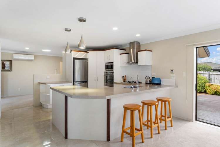 13 Carlingford Drive East Tamaki_9