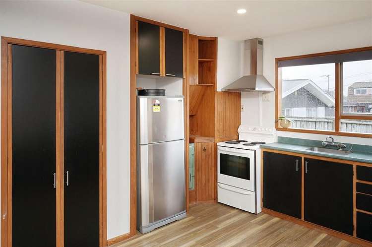  2/146 Beach Road North New Brighton_6