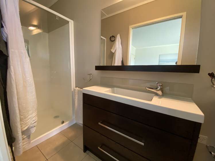 264 Ara-Kotinga Whitford_13