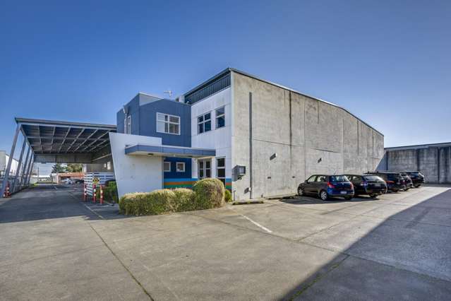 2,169m&sup2; Hastings Industrial Warehouse