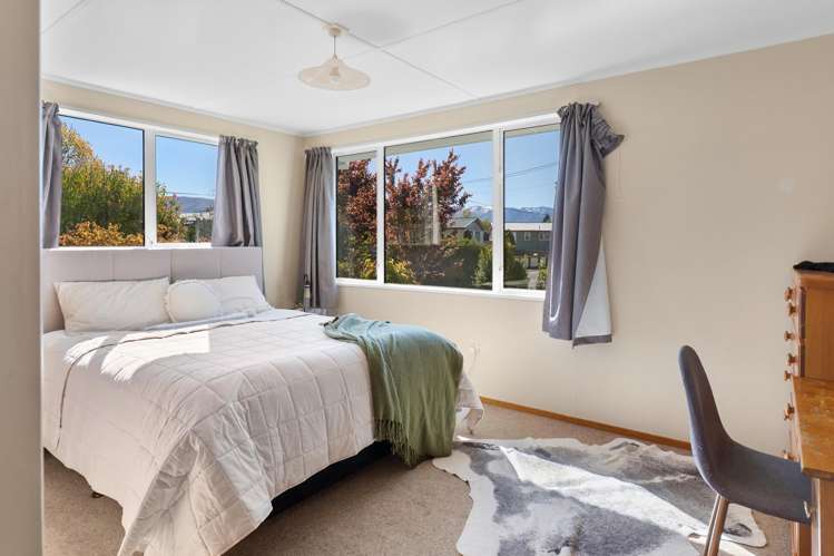 21 Omahau Crescent Twizel_11
