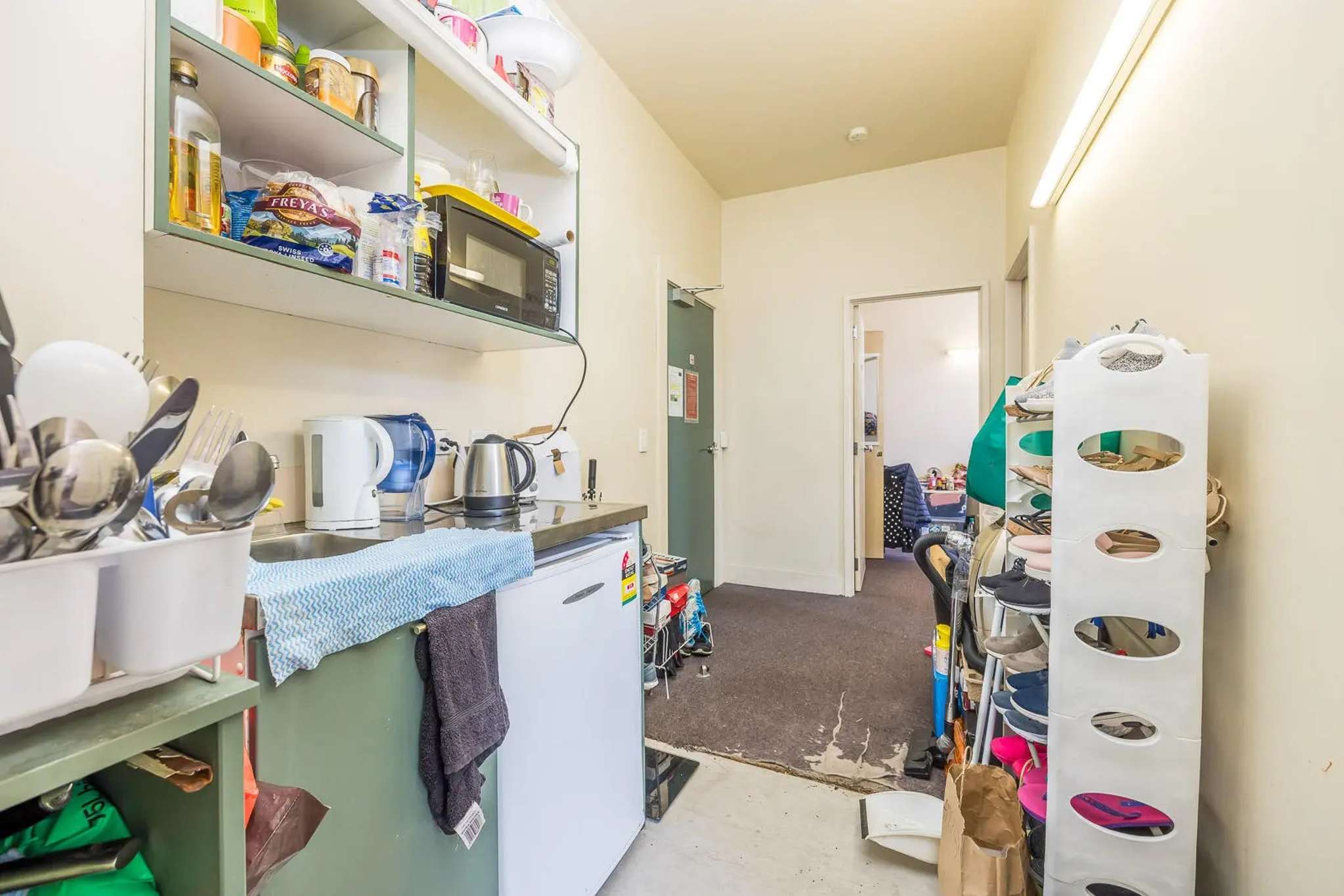 How a budget apartment went from train wreck to blockbuster overnight