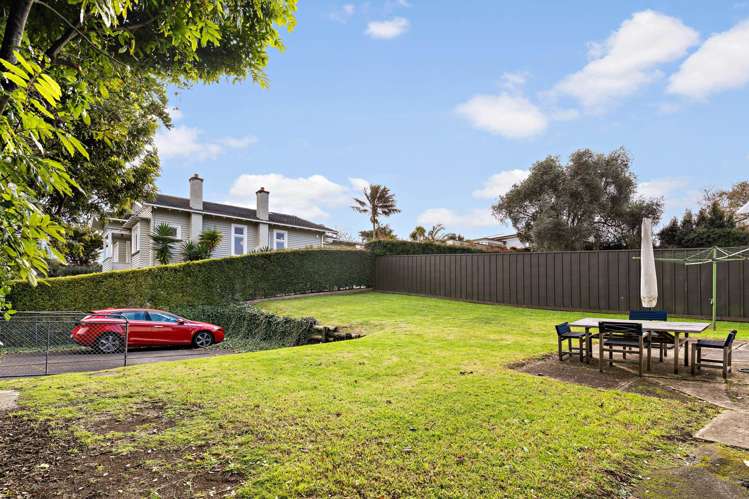 37 Ferryhill Road Epsom_14