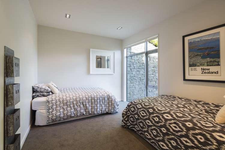 26 Edinburgh Drive Queenstown_12