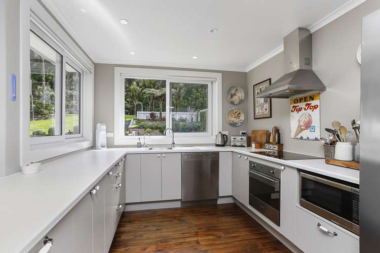 12 Ngaio Road Titirangi_11