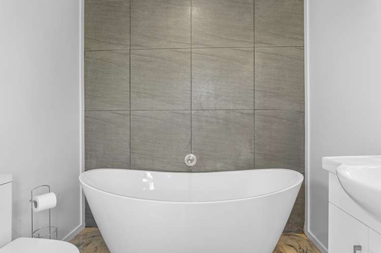 648 No 10 Road Swannanoa_12