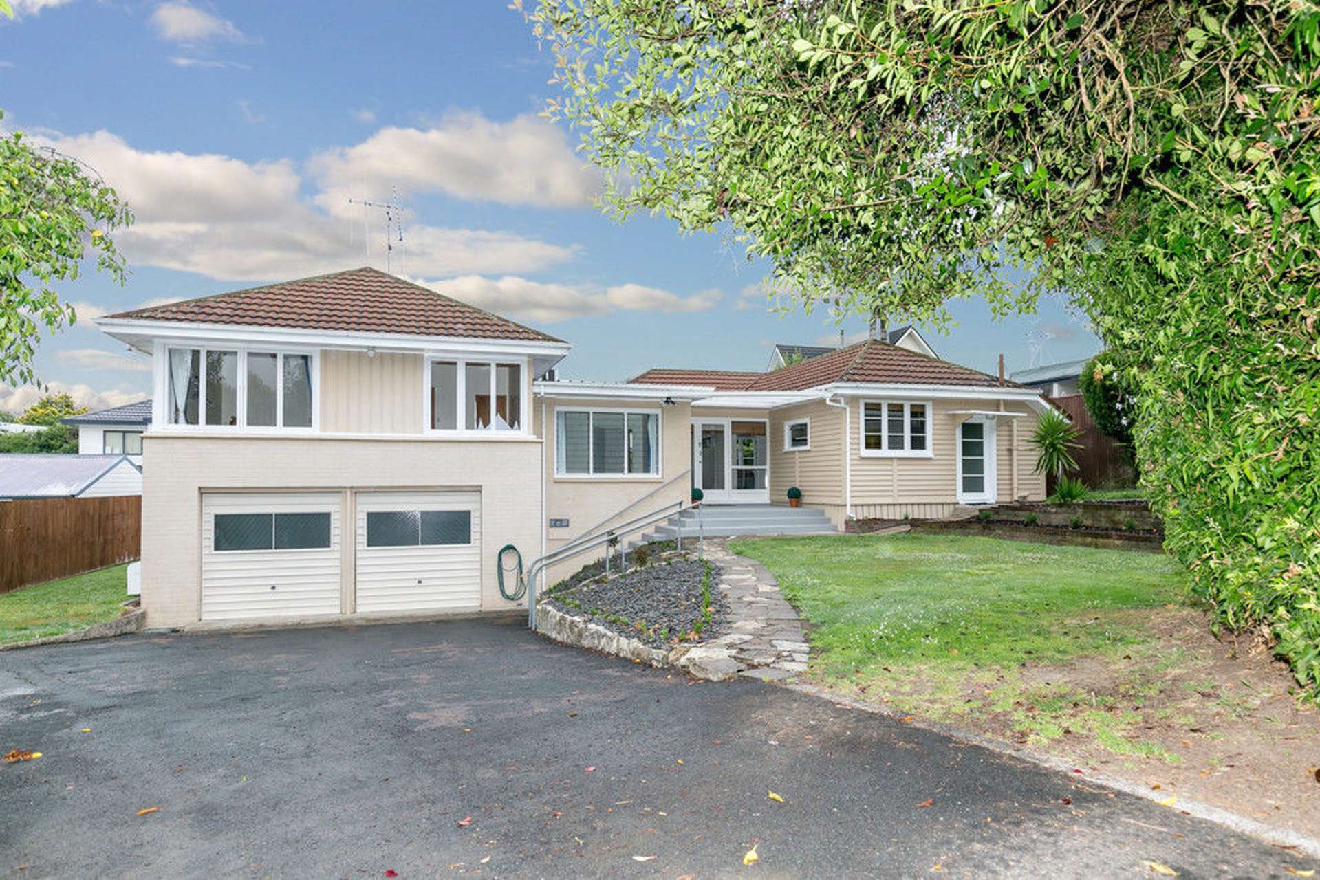 12a Te Aroha Street Hamilton East Hamilton City Houses for Sale