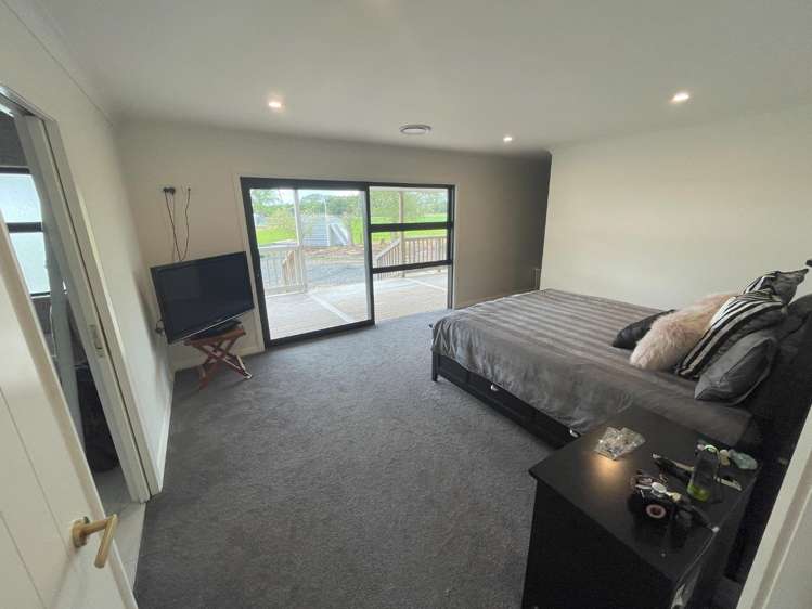 570 Holland Road Eureka_12