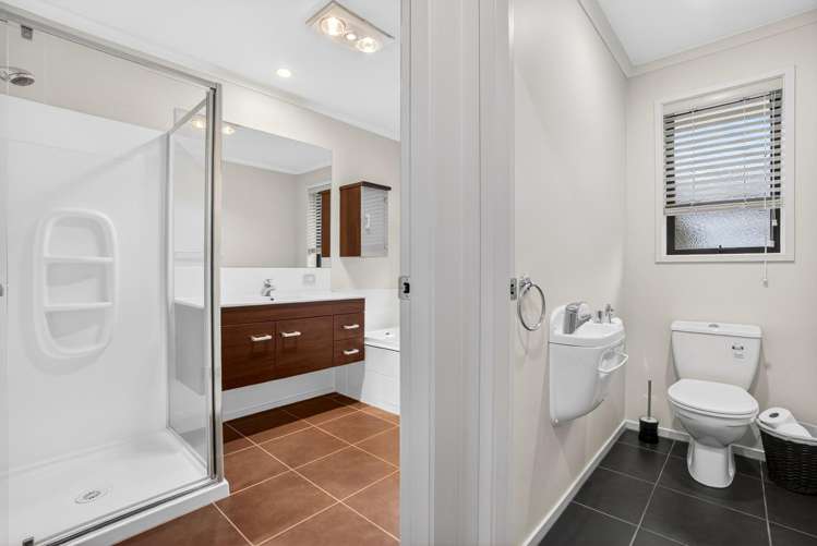 22 Silkwood Crescent Karaka_13