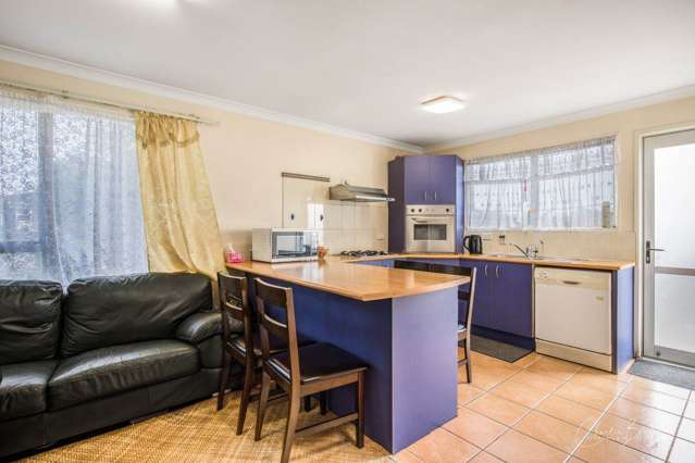 63 Dawson Road Otara_1