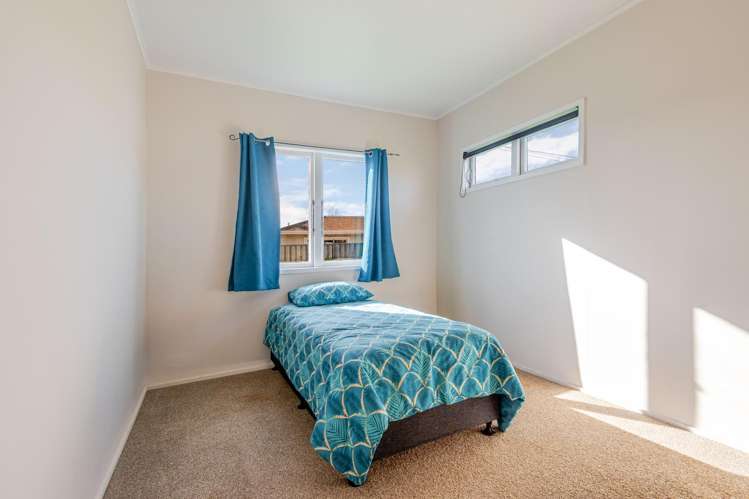 4 Howard Road Taradale_15