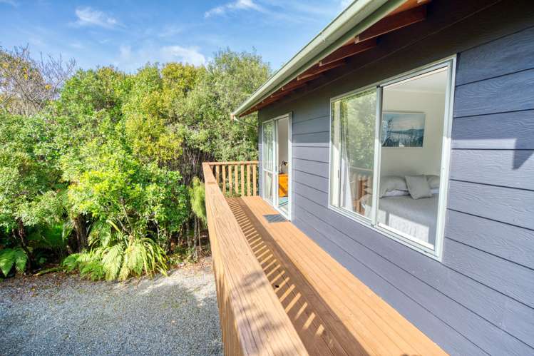 6 Ross Place Te Miko_11