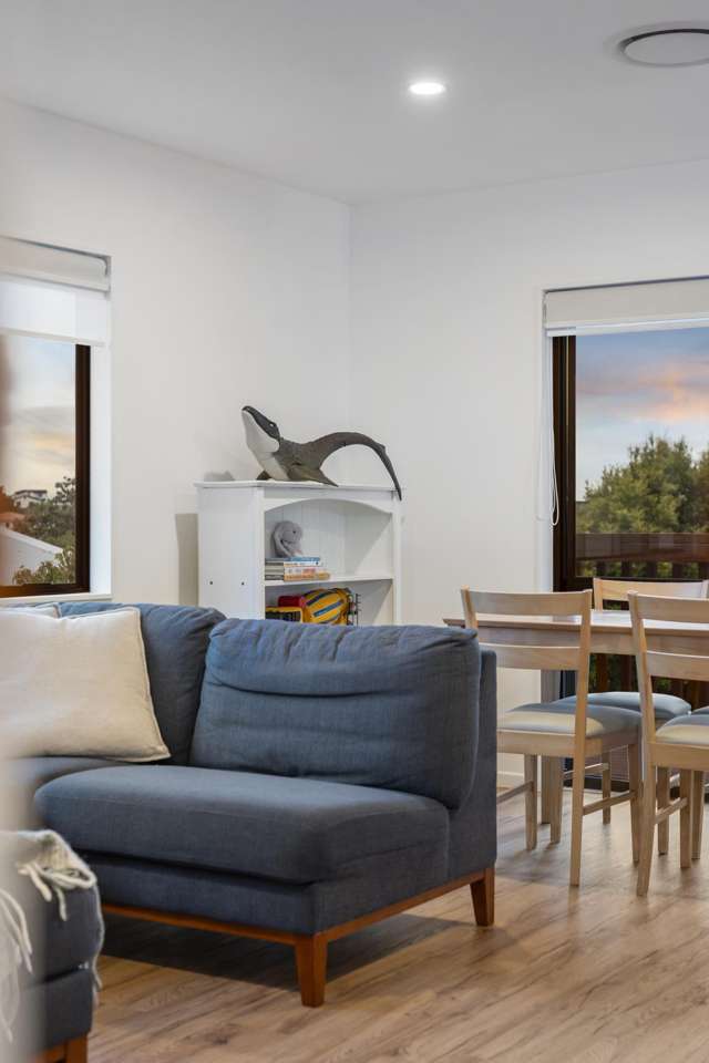 2/75 Langana Avenue Browns Bay_3