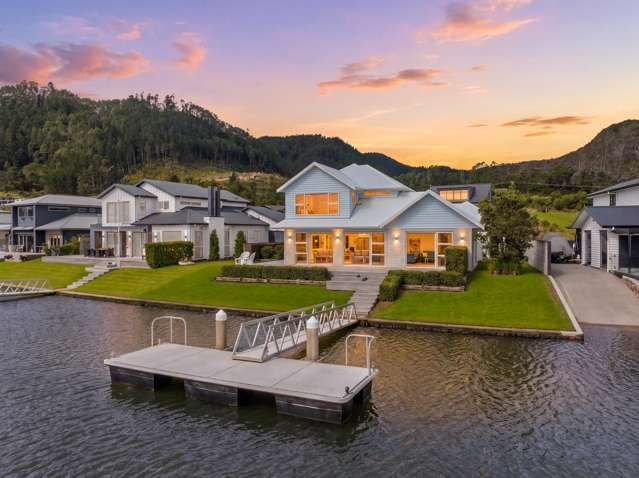 North facing canal front home. Pauanui Waterways.