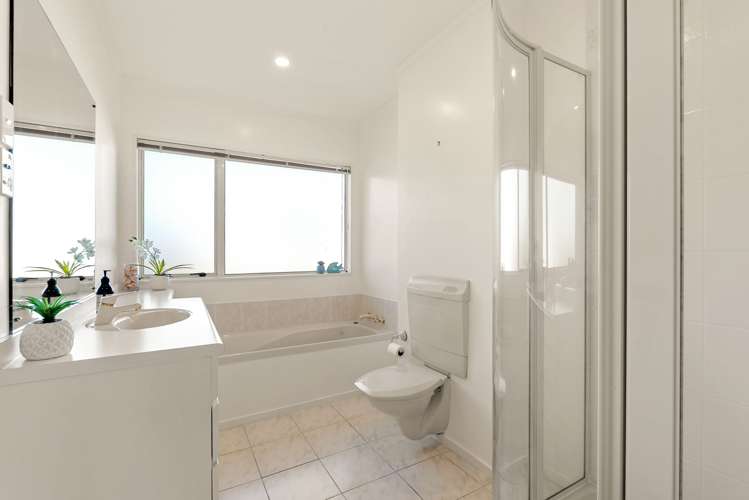 38 Joseph Banks Drive Whitby_23