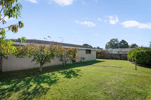 81 Beach Road Katikati_1