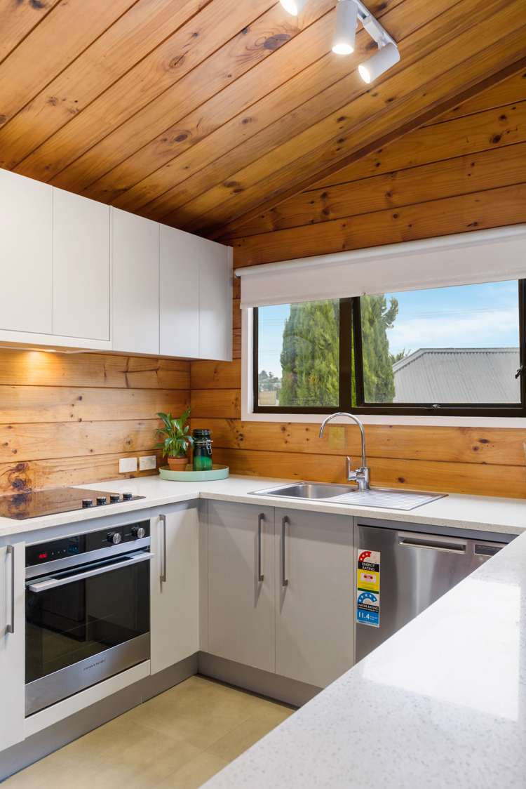 4 Parrs Cross Road Henderson_27