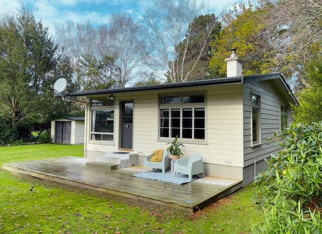 Charming Cottage with Modern Touches