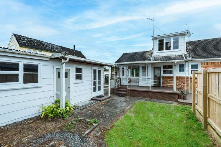 6 Brooke Terrace Leamington_17