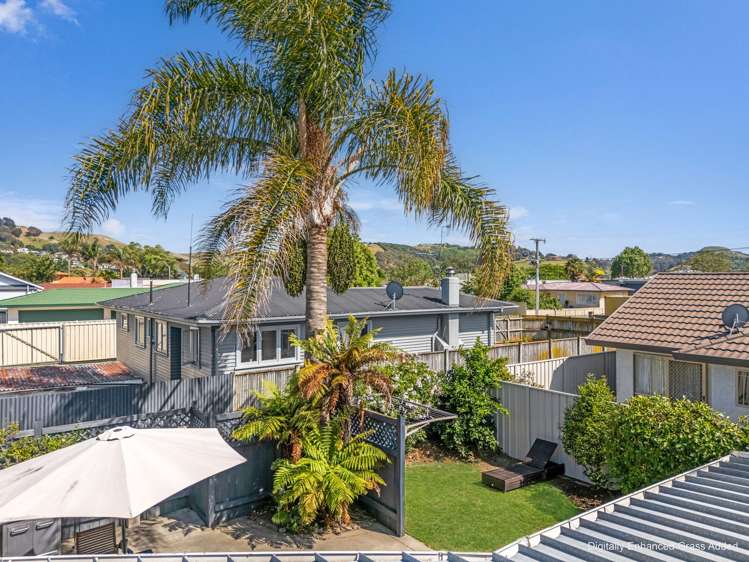 13 Howard Road Taradale_26