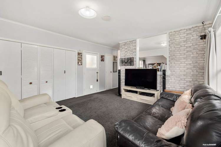 6 Matatea Avenue Pukekohe_11