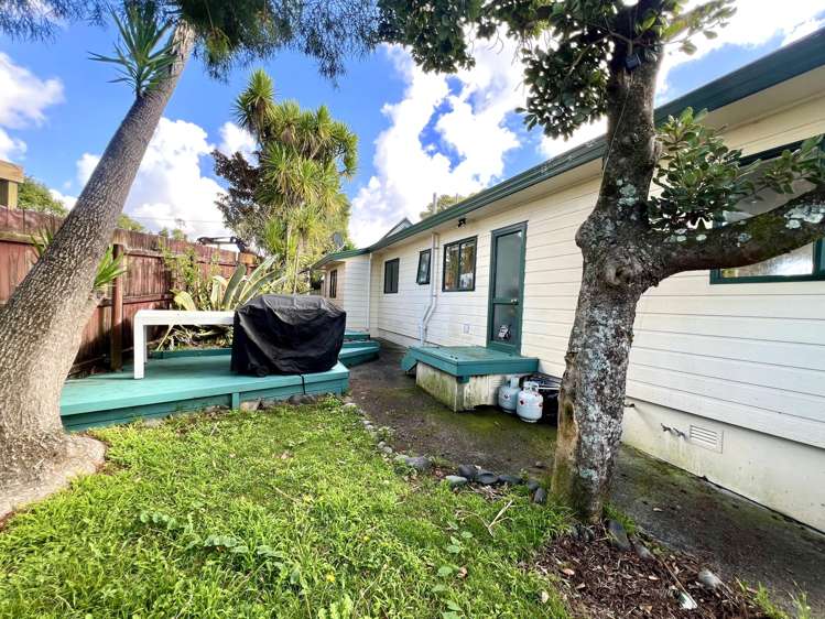 33B Koromiko Street New Lynn_14